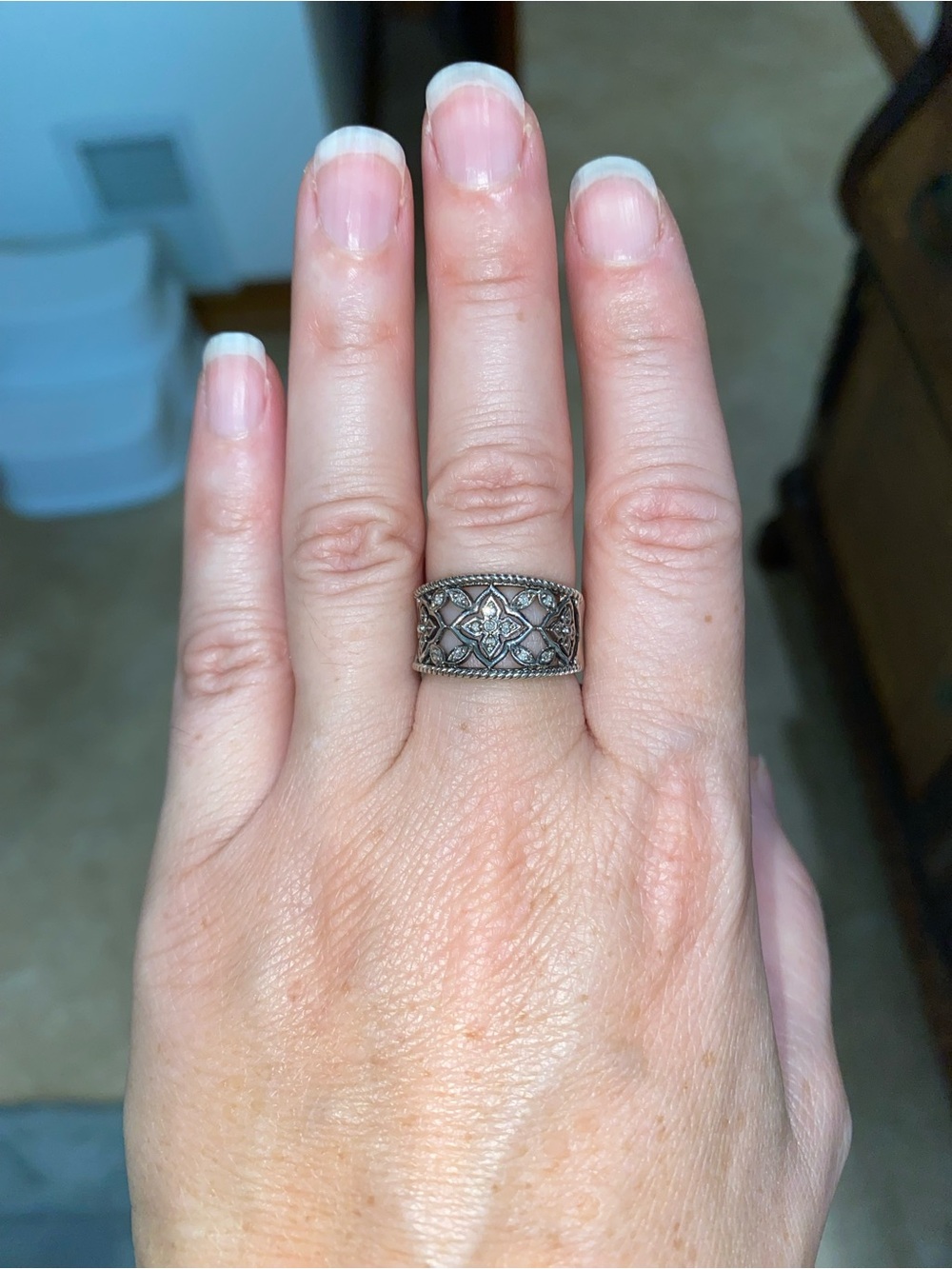 Vintage-Inspired Sterling Silver Floral Band Ring - Women's Jewelry